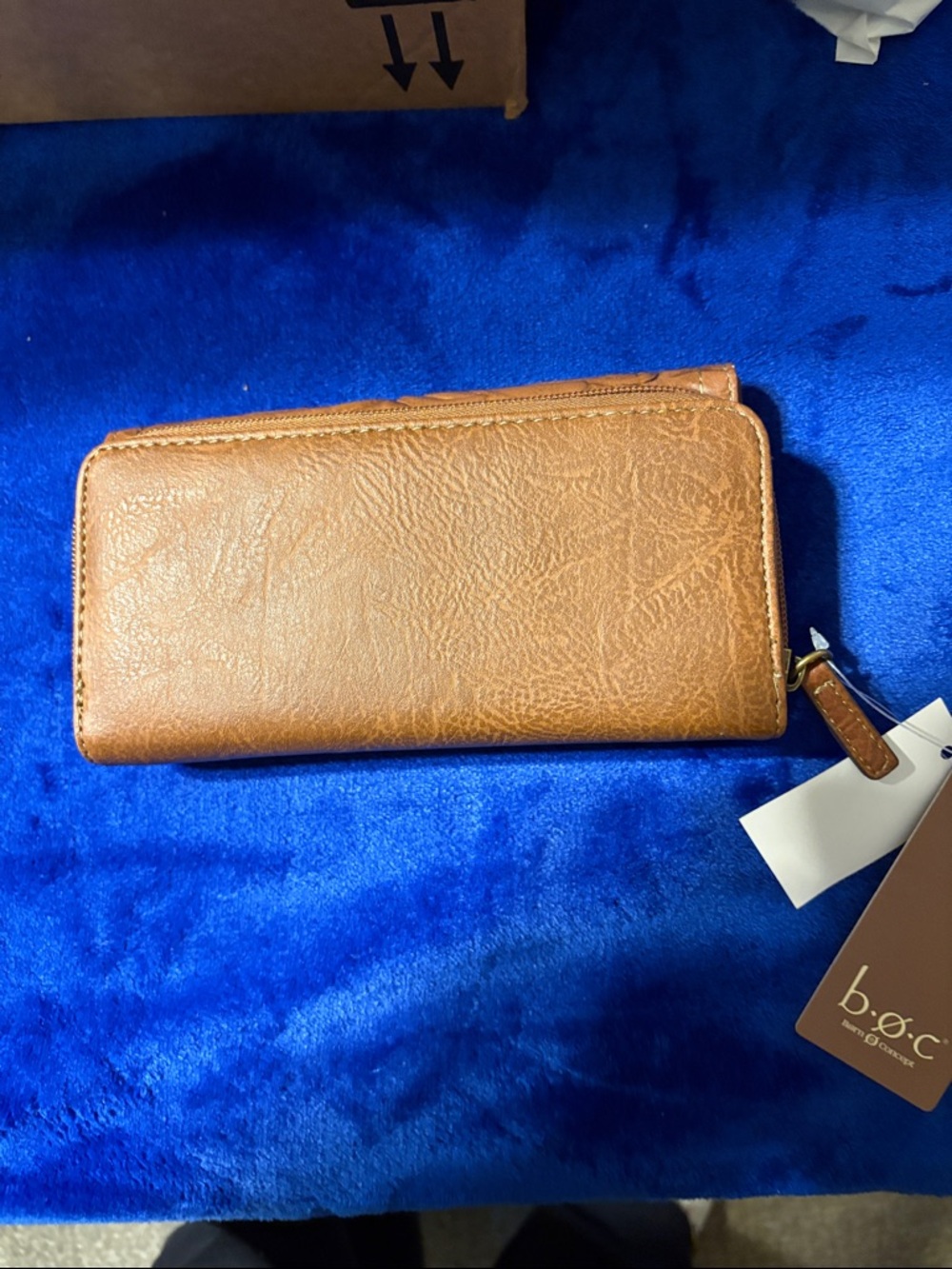 b.o.c. Embossed Floral Clutch Wallet - Brown Born concept nwt - Picture 5 of 13